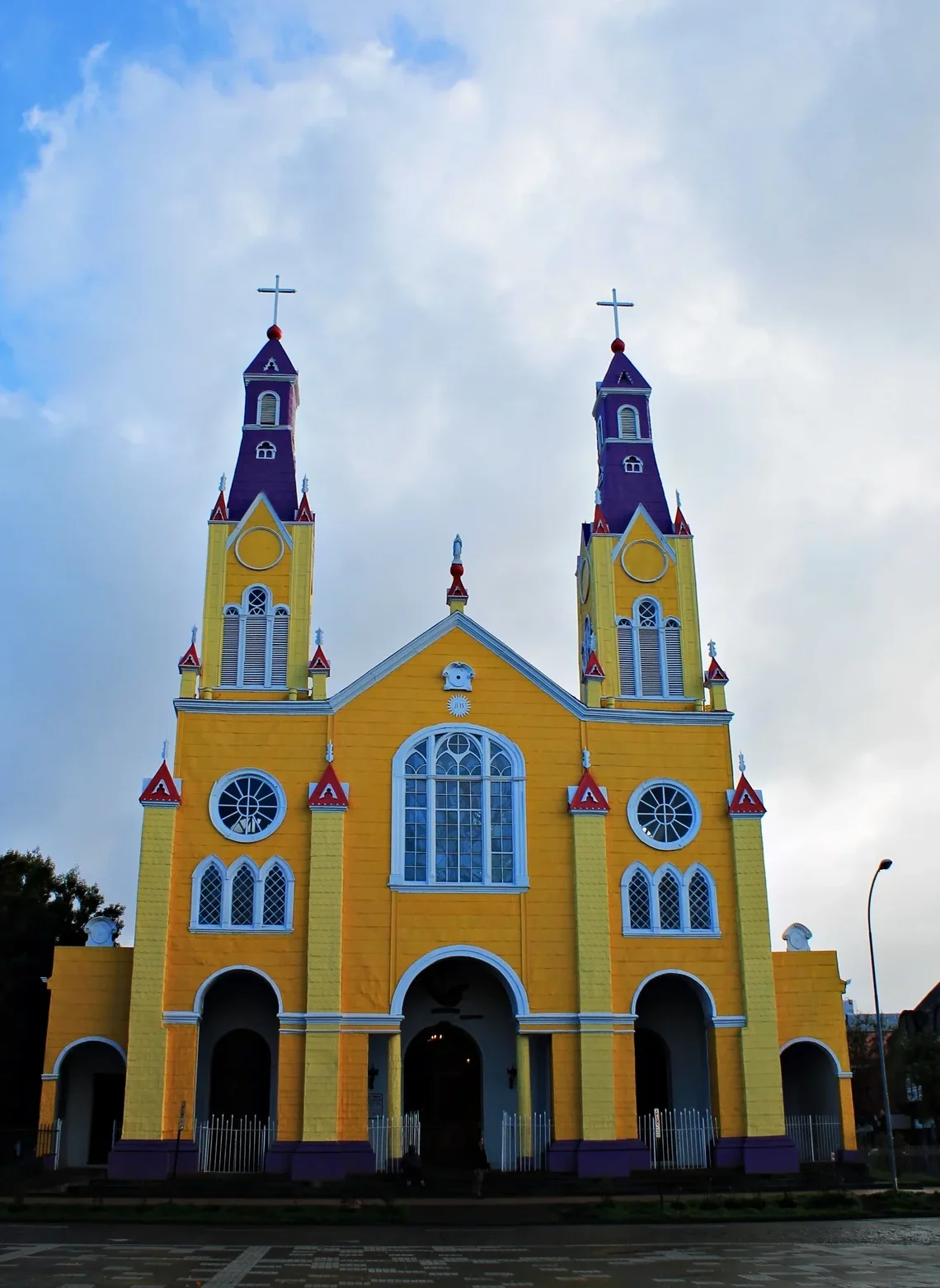 Iglesia de Castro restaurada · Constructora Patrimonial Chiloé