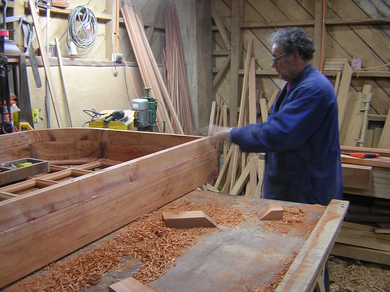 José Torralbo en obra de restauración patrimonial en Chiloé
